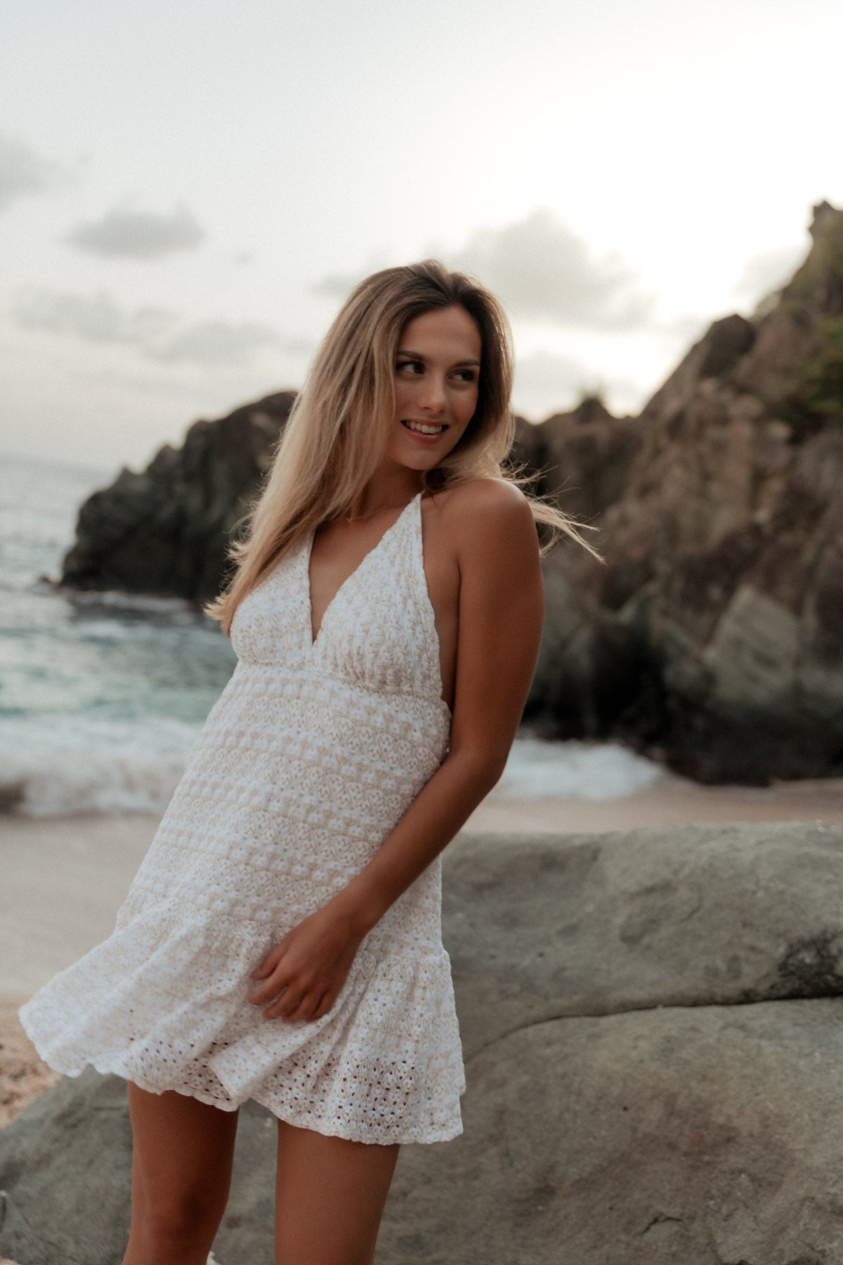 Naomi Knit Mini Dress White – Sunday St Tropez