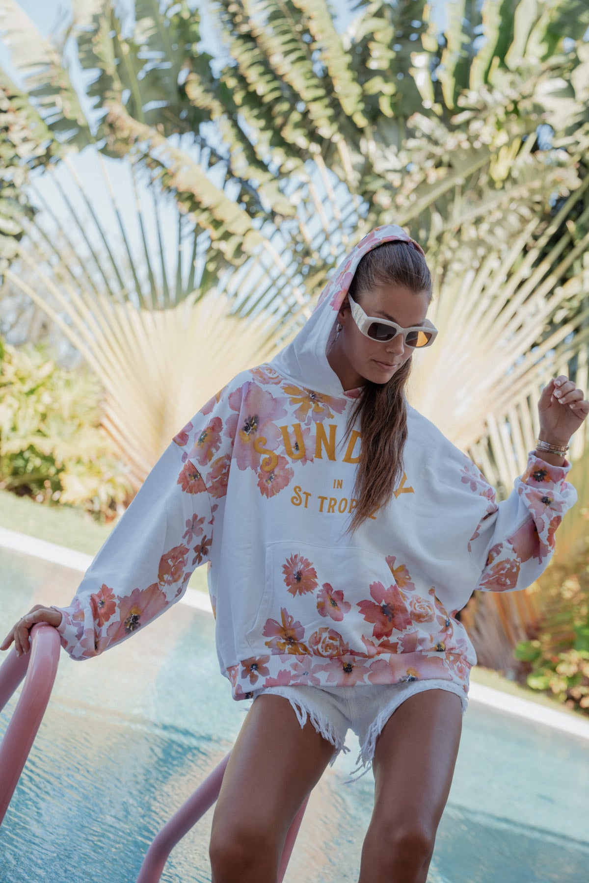 Manama Flower Sweater Pink