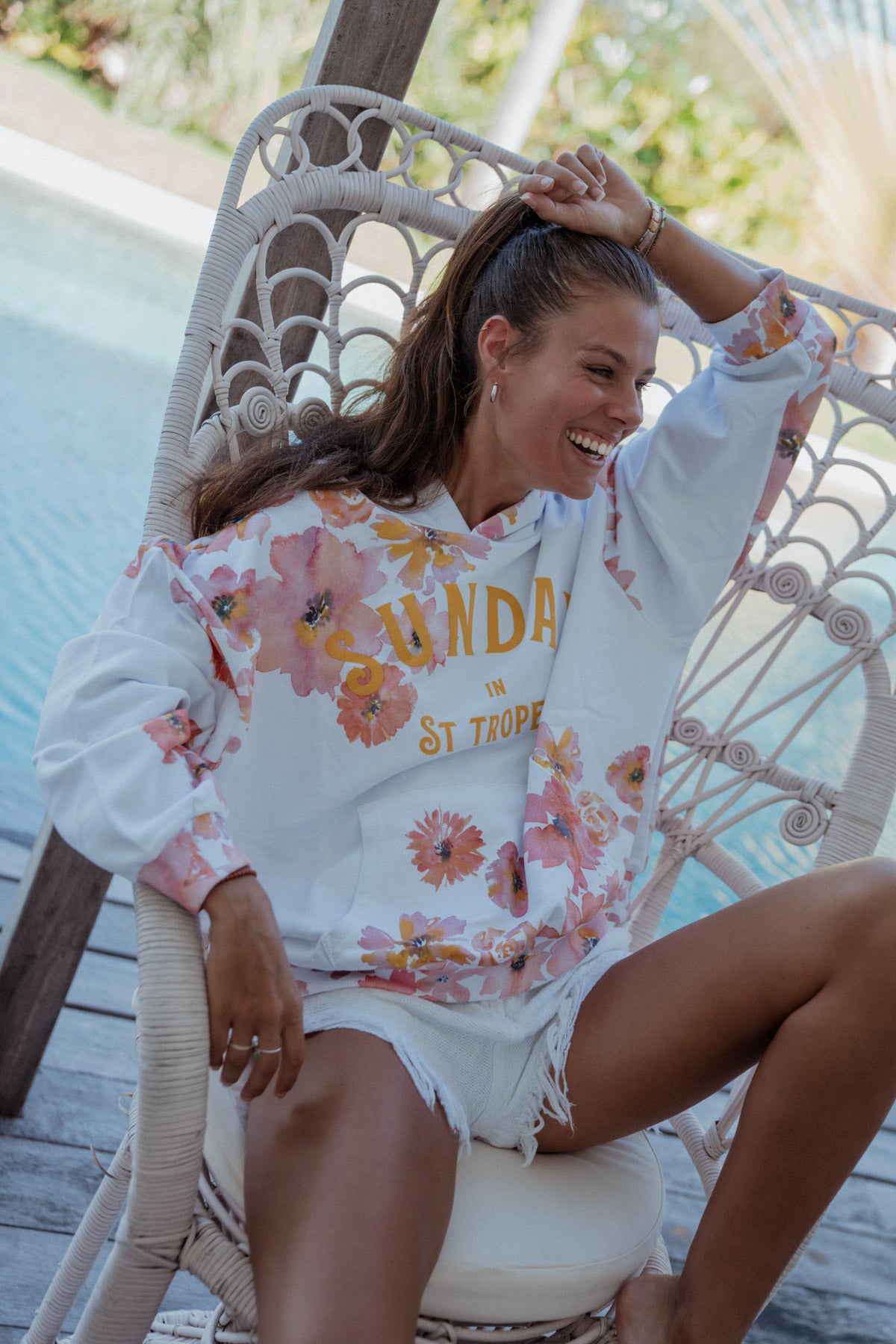 Manama Flower Sweater Pink