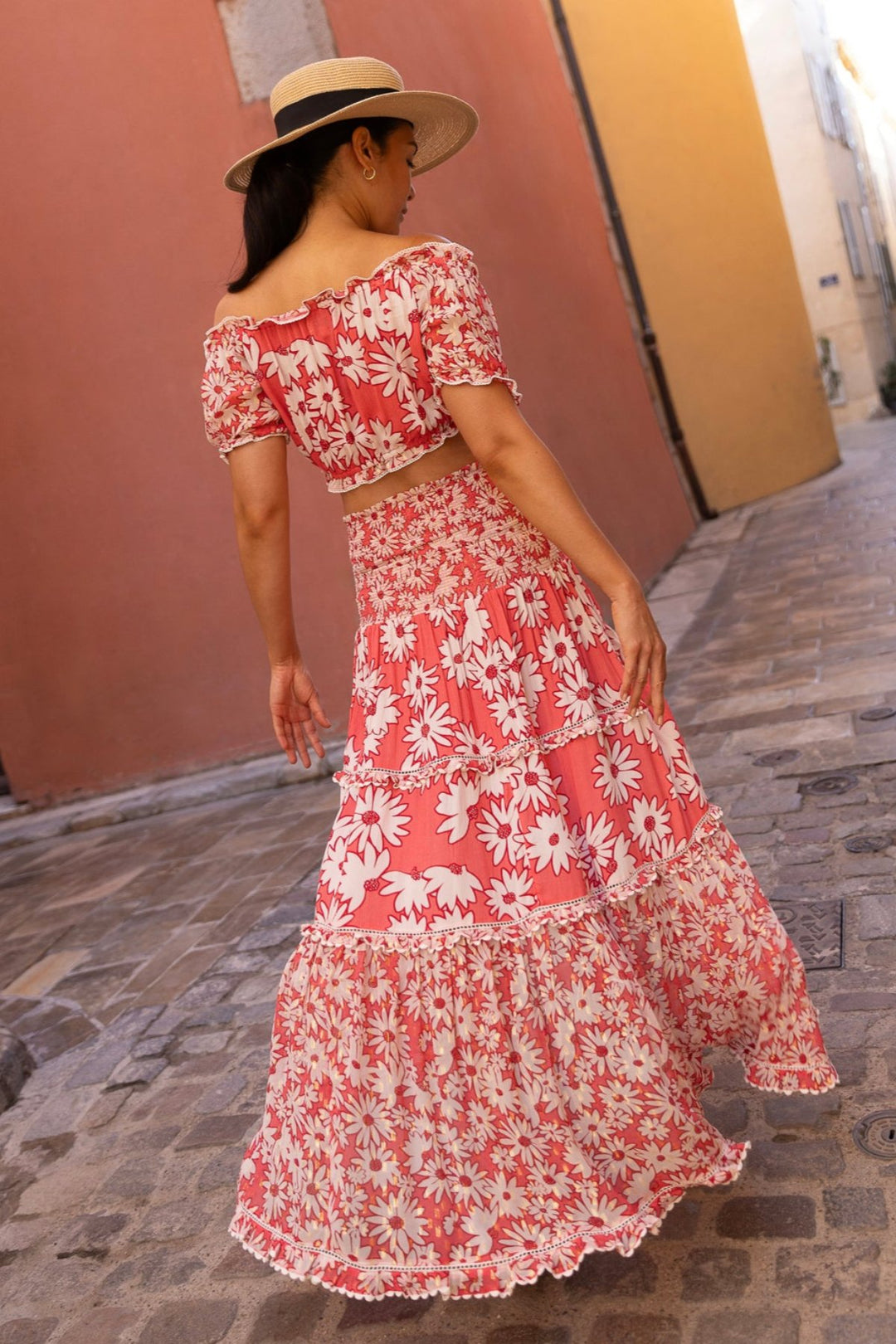 Antonella Daisy Skirt Red – Sunday St Tropez